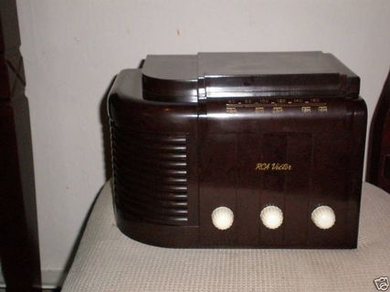 Victor Radio Designed by John Vassos